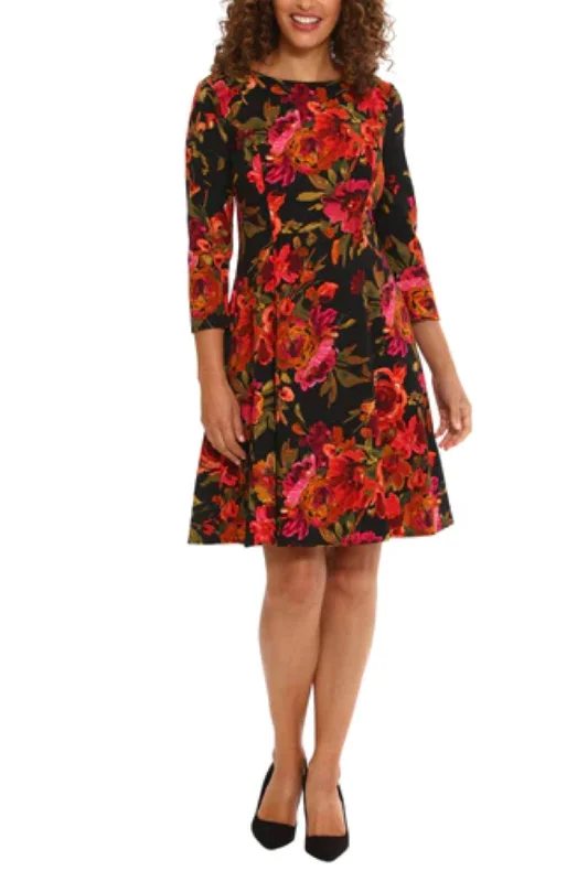 London Times T7018M - Floral Printed Jewel Neck Cocktail Dress